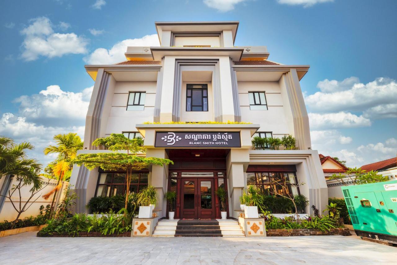 Blanc Smith Hotel Siem Reap Zewnętrze zdjęcie